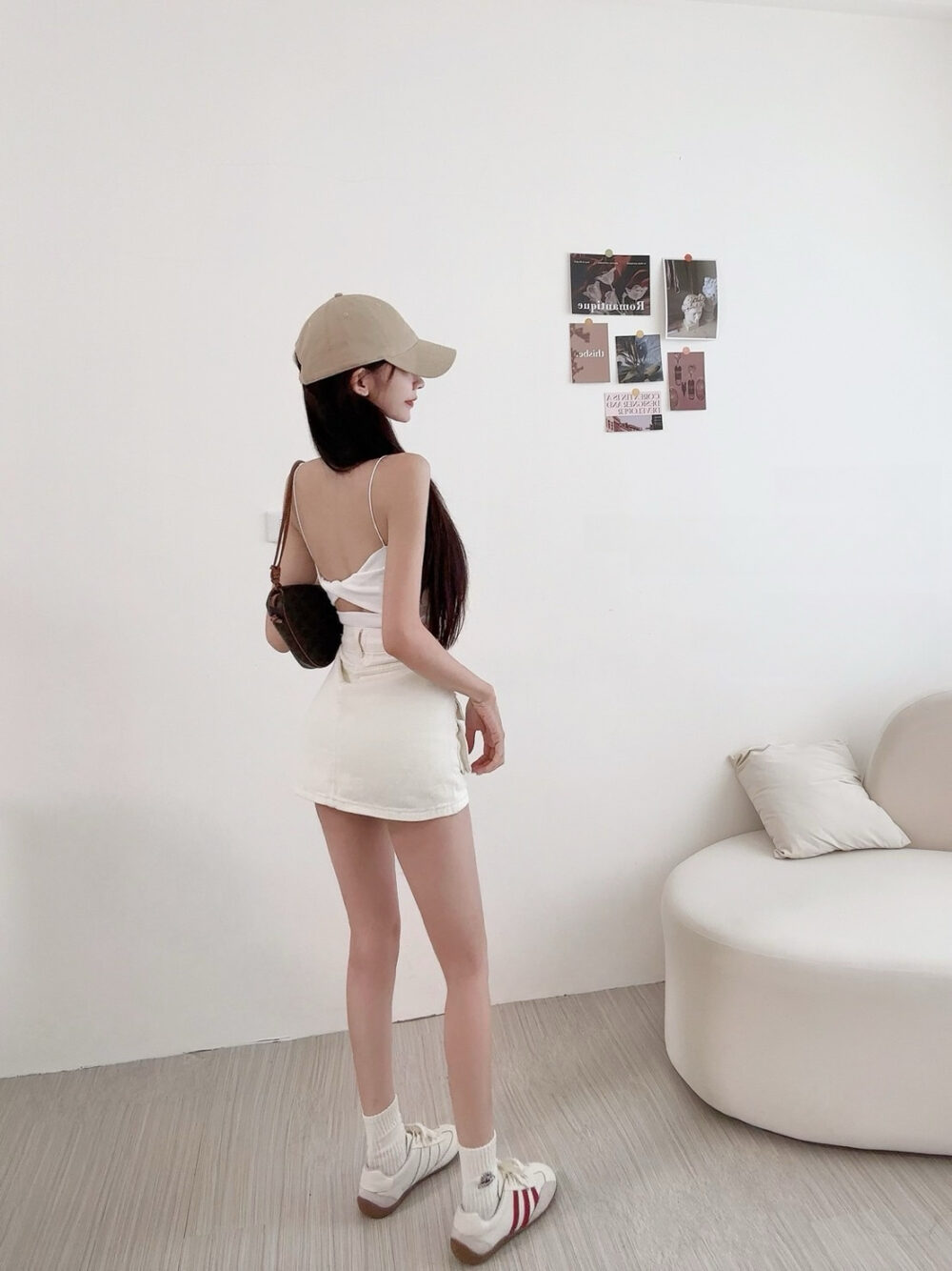 #99016內杯美背扭結線條背心上衣
