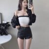 #9035 高腰挖腿造型皮短褲