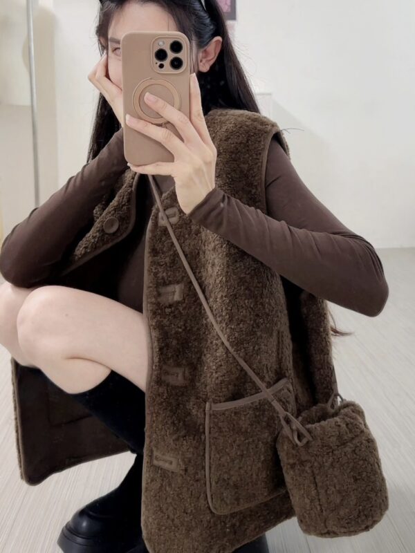 IMG_1425 #11453 小熊毛毛馬甲背心+毛毛小包包