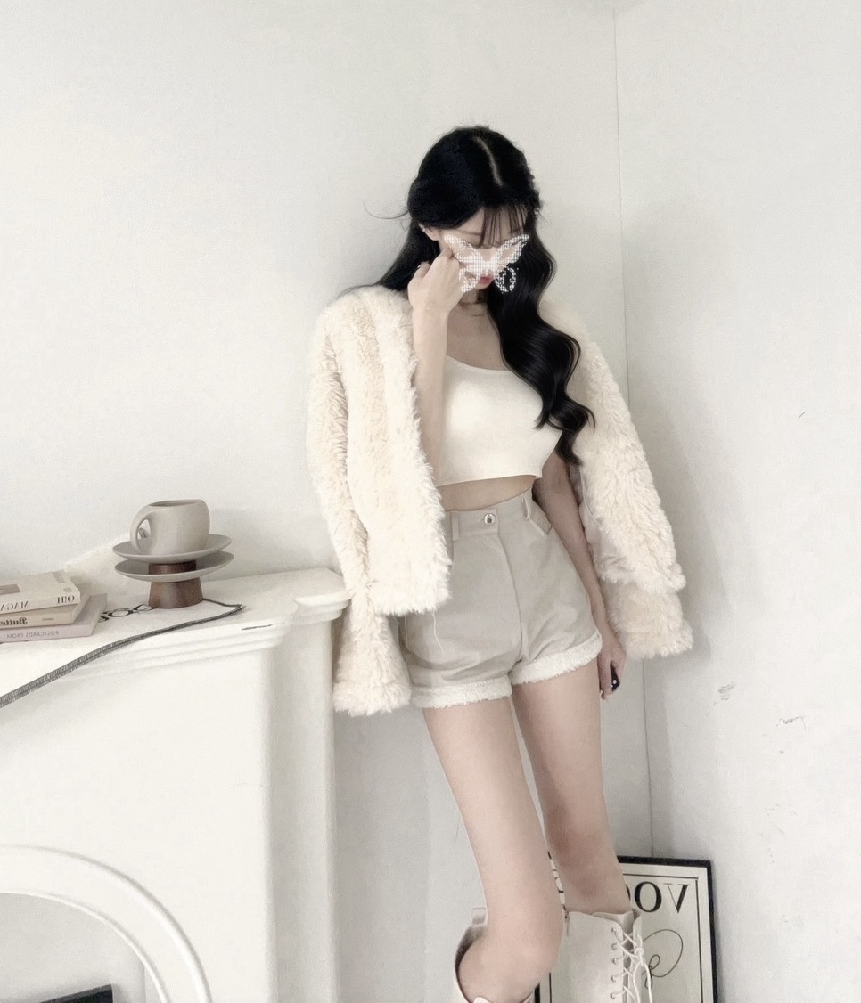 #86860五金釦愛心毛邊造型後鬆緊毛毛皮褲單品