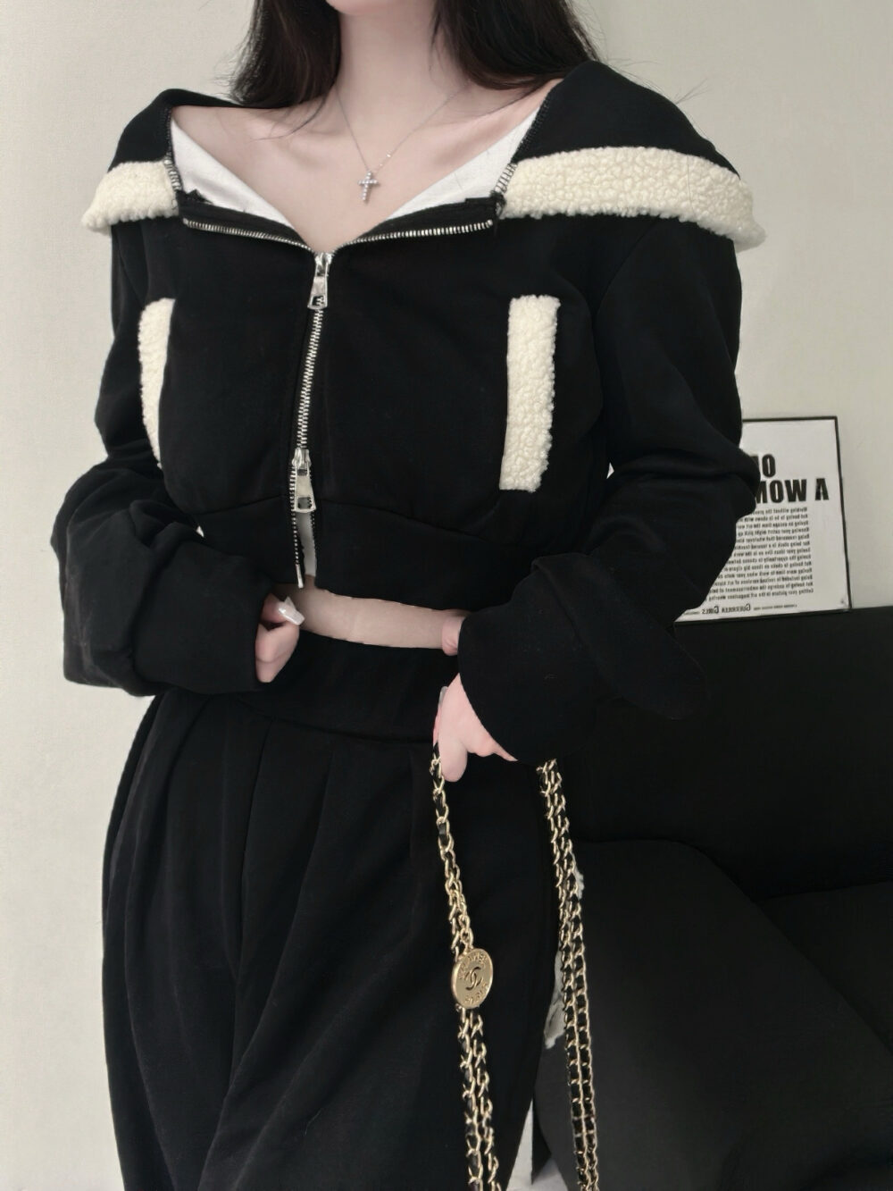 #86915拼接羊羔毛雙拉鏈連帽短版外套+愛心彈性鬆緊寬褲Set