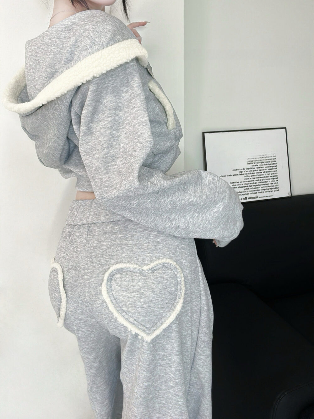 #86915拼接羊羔毛雙拉鏈連帽短版外套+愛心彈性鬆緊寬褲Set