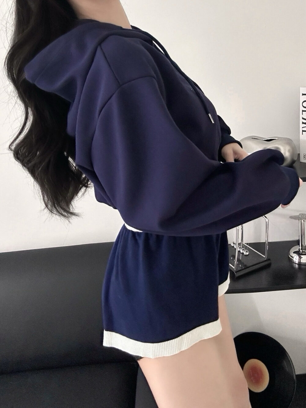 #73126 抽繩連帽縮腰寬袖內刷毛短版帽T