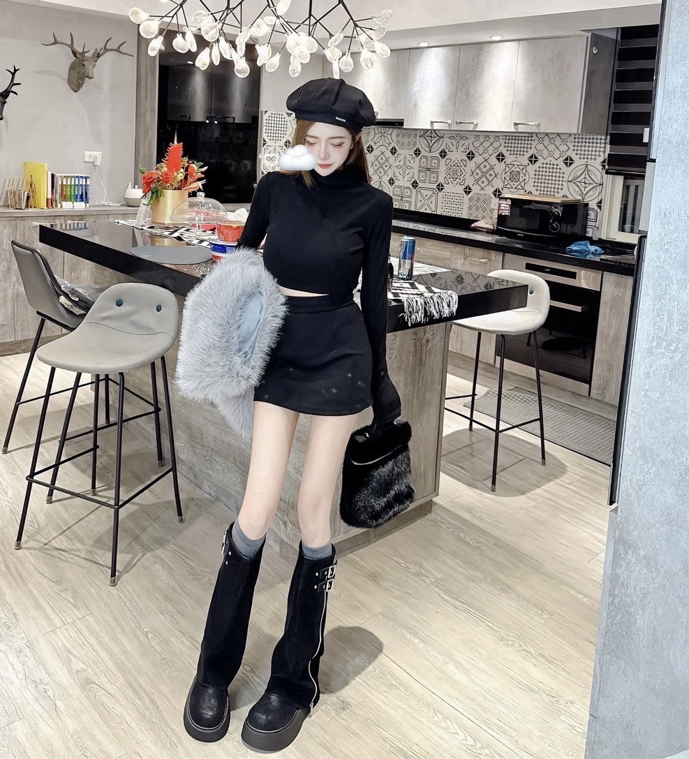 #10015 自訂款 羊絨重磅暖度破表！ 立領短版上衣+內裡短裙SET