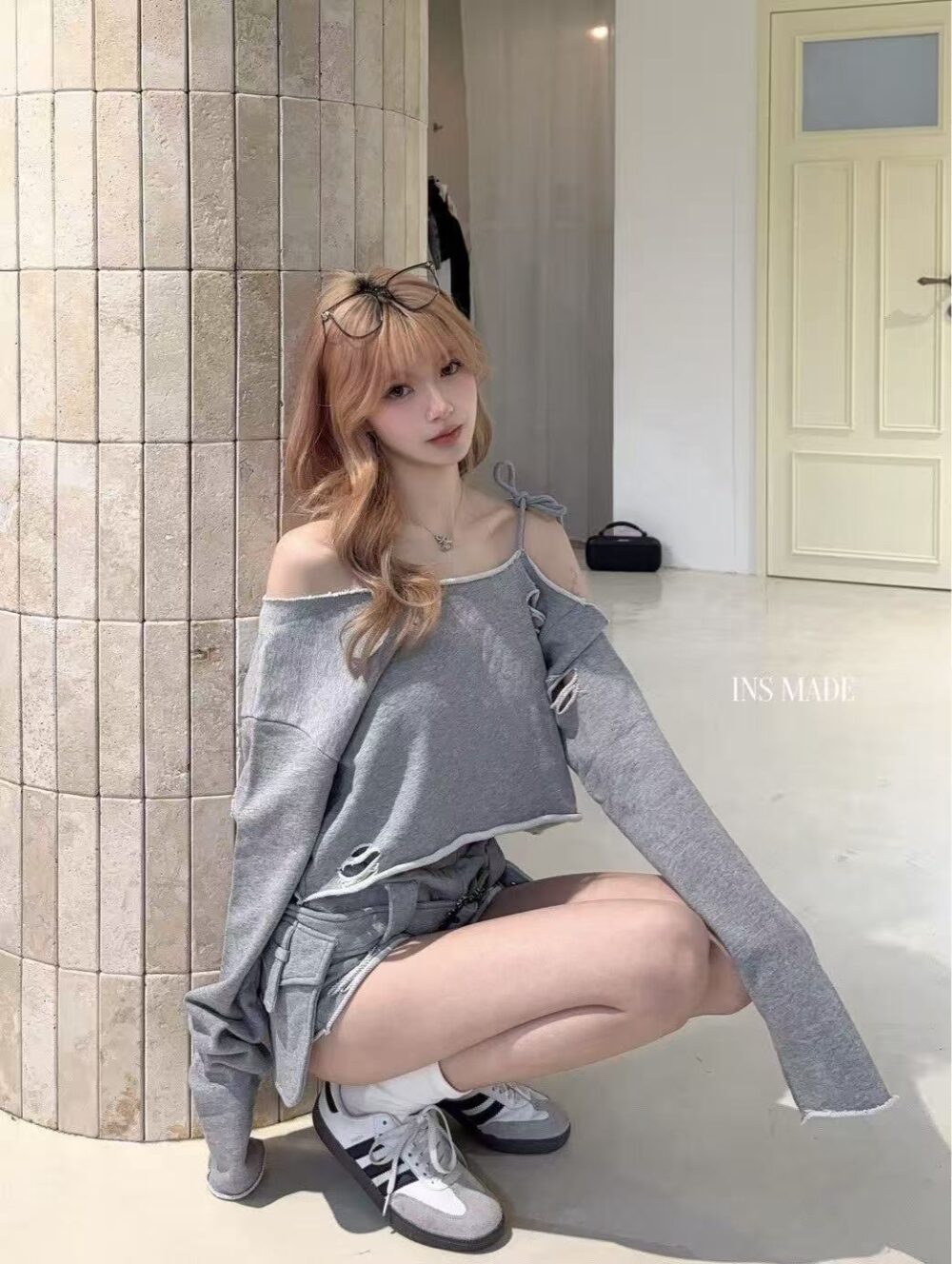 圖片_20260331235605_151_6 #973叛逆千金 復古破洞設計斜肩T恤+工裝短褲套裝