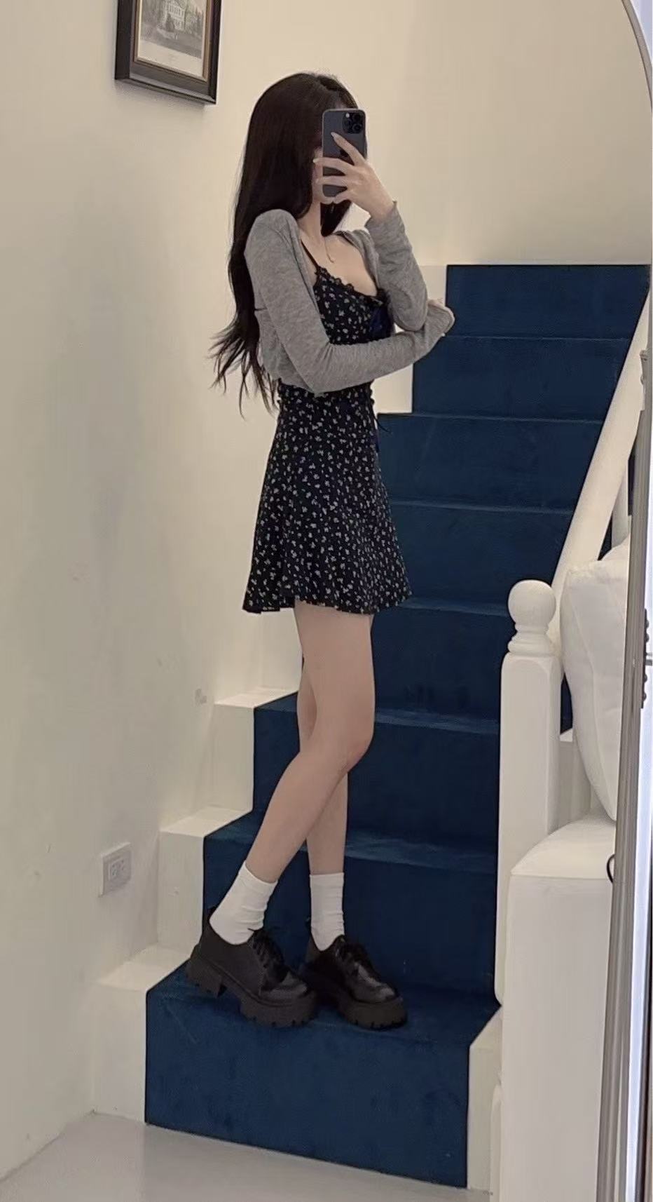 圖片_20260331235624_160_6 #8555 森系小碎花收腰吊帶裙+溫柔系針織坎肩套裝